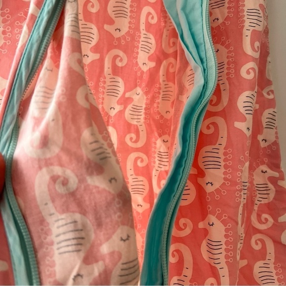 Grobag Coral Seahorse 0.5tog Sleepsack - Picture 3 of 5